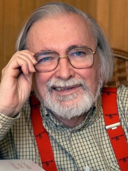 Ivan Kušan (Sarajevo, 30. kolovoza 1933. – Zagreb, 20. studenoga 2012.)