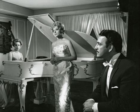 Anđeo uništenja (El angel exterminador), red. Luis Buñuel