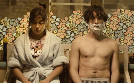 Bonsai, red. Cristián Jiménez