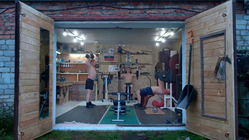 <em>Ljudi iz garaže</em> (<em>Garagenvolk</em>), red. Natalia Yefimkina