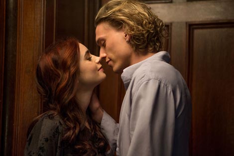 Instrumentarij smrtnika: Grad od kostiju (The Mortal Instruments: City of Bones), red. Harald Zwart