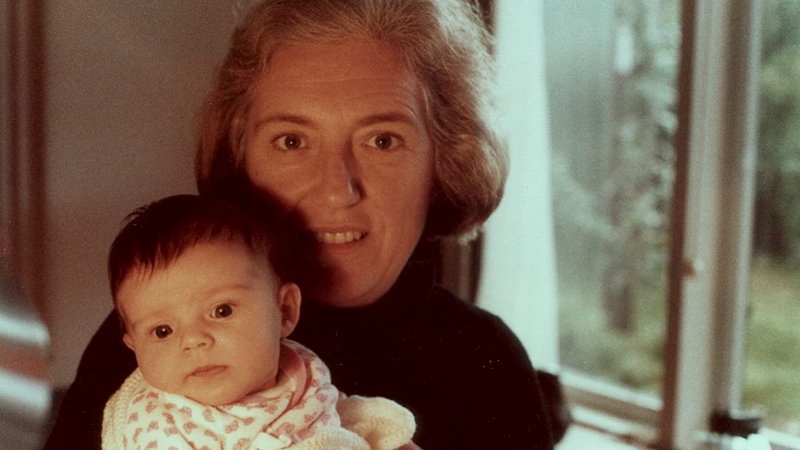 <em>Naslijeđene sjenke</em> (<em>It Takes A Family</em>), 2019., red. Susanne Kovács