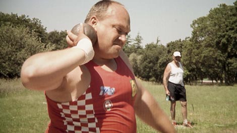 Kralj, red. Dejan Aćimović