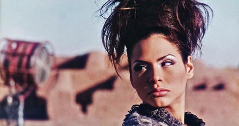 Kratke lopte (Short Plays), red. Bobo Jelčić, Gaspard Noé, Apichatpong Weerasethakul, Viktor Kosakovski, Carlos Reygadas, Danuel Gruener, Koena Mortiera, Rune Denstad Langlo, Vincent Gallo, Juan Carlos Valdivia i dr.