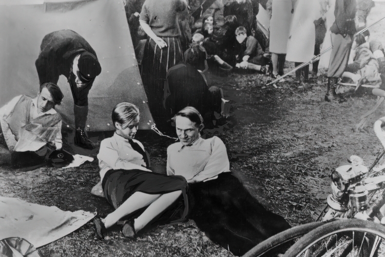 <em>Kuhle Wampe oder: Wem gehört die Welt?</em>, red. Slatan Dudow, Njemačka, 1932.