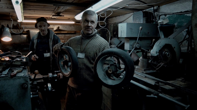 <em>Uzorno vladanje</em> (<em>Pavyzdingas elgesys</em>), 2019., red. Audrius Mickevicius