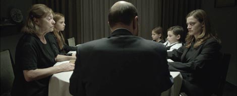 Miss Violence, red. Alexandros Avranas