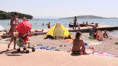 Plava plaža 2, red. Miroslav Mikuljan