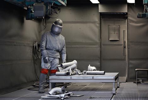 Pod kontrolom (Unter Kontrolle), red. Volker Sattel