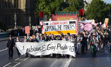 Ponos (Pride), red. Matthew Warchus