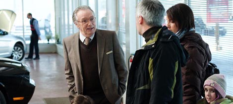 Prodavač (Le vendeur), red. Sébastien Pilote