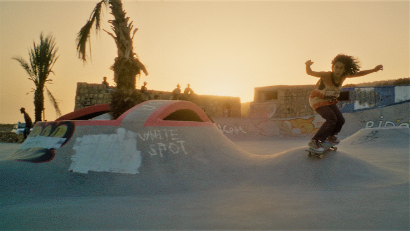 <em>Pustinjski psi</em> (<em>Desert Dogs</em>), red. Samuel Morris