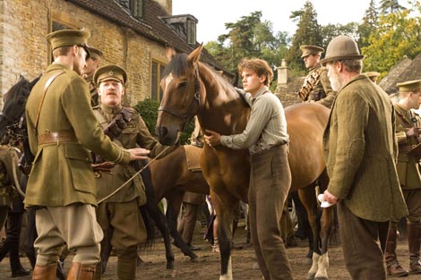 Put rata (War Horse), red. Steven Spielberg