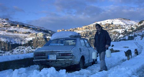 Selo jednog čovjeka (Semaan bil day ia, 2008), red. Simon El Habre