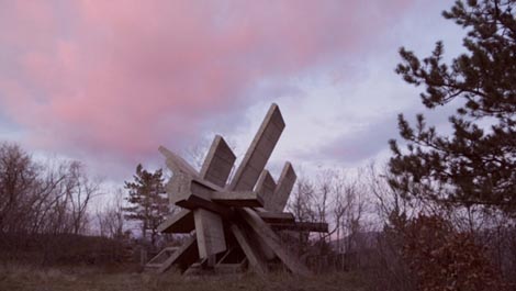 Spomenik, red. Igor Grubić