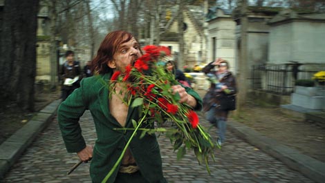 Sveti motori (Holy Motors), red. Leos Carax