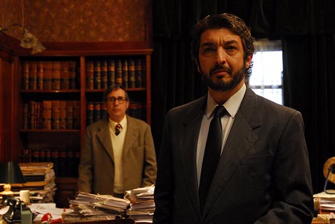 Tajna u njihovim očima (El secreto de sus ojos), red. Juan José Campanella