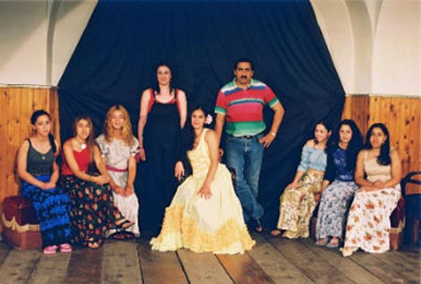 Teatar Chaplin – tragikomedija u četiri čina, red. Zoran Krema