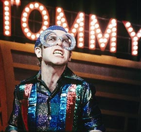 Elton John u filmu Tommy (1975), red. Ken Russell