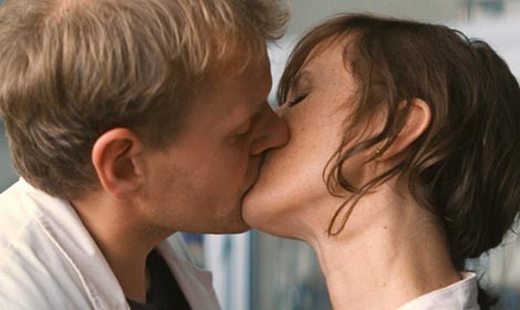 Troje (Drei), red. Tom Tykwer