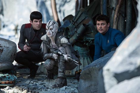 Zvjezdane staze: S one strane (Star Trek Beyond), red. Justin Lin