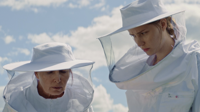 <em>Ljeto pčela</em> (<em>Mehiläiskesä</em>), red. Ida-Maria Olva